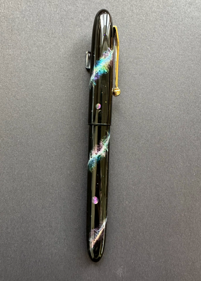 Nebula Pattern Hand-Painted Urushi Lacquer Fountain Pen(Items are handmade and ship within 15 to 30 days upon full payment.)