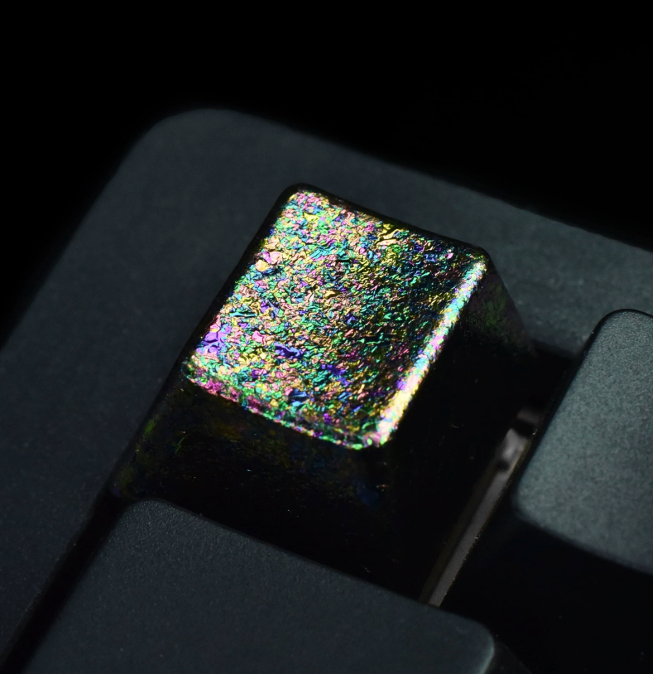 Advace-sale Aurora DichroicAdvance-sale Artisan Keycap | Iridescent Urushi Lacquer | Handcrafted Ceramic Mechanical Keyboard Cap
