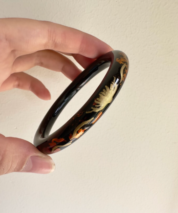 Chrysanthemum Maki-e Lacquer Bangle | Black & Gold Hand-Painted Wooden | Handcrafted Urushi Lacquerware Bracelet