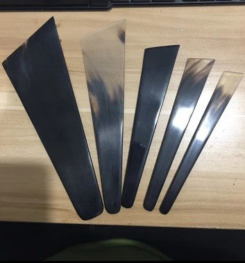 Horn scraper polished horn scraper paint mixing knife putty natural paint tool(five pieces)