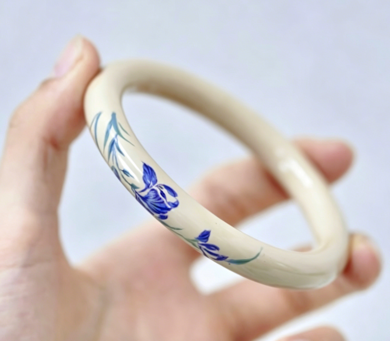 Iris Flower Urushi Lacquer Bangle | Blue & Ivory Hand-Painted Floral | Handcrafted Chinese Lacquerware Bracelet