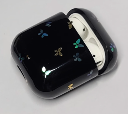 Advance-sale Butterfly Mother of Pearl AirPods Case | Iridescent Lacquer Scatter Pattern | Handcrafted Urushi Lacquerware Cover