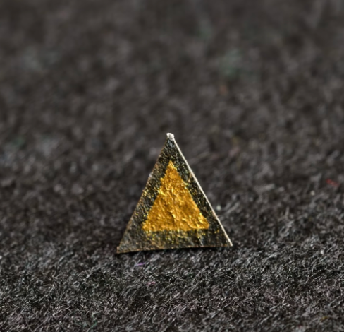 Gold Triangle Maki-e Lacquer Stud Earrings | Black & Gold Geometric Minimalist | Handcrafted Urushi Lacquerware Earrings