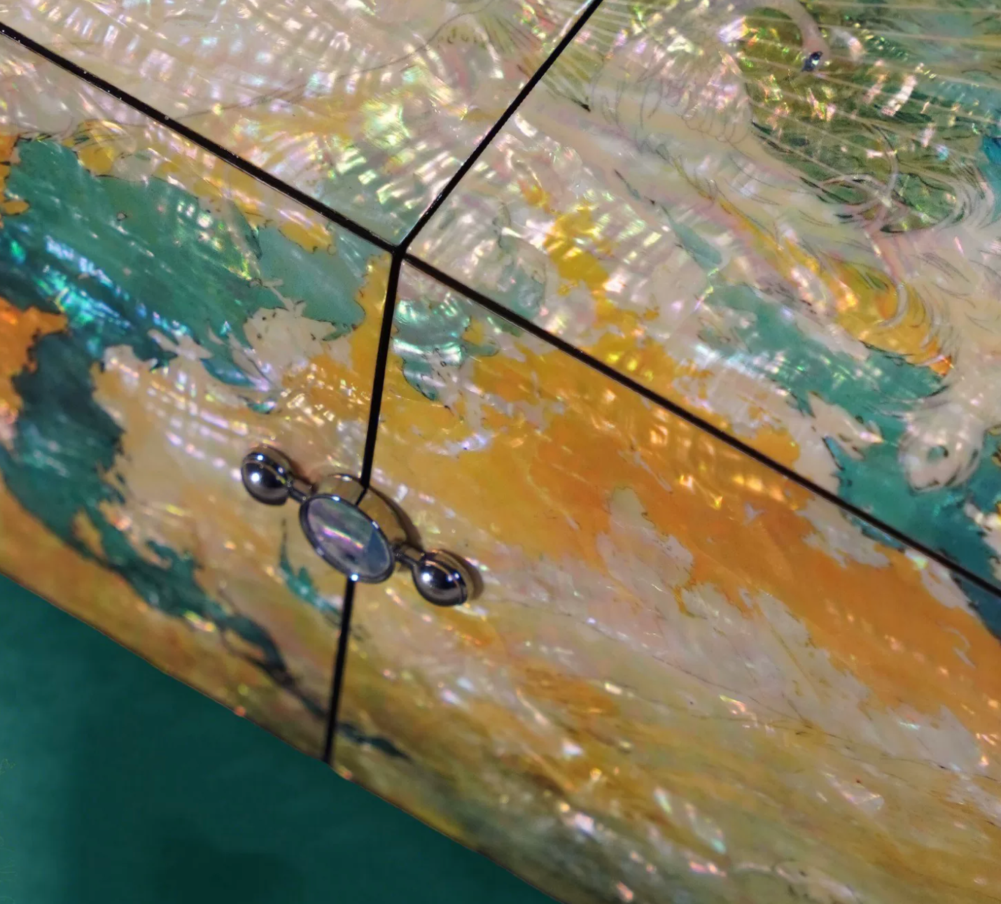 Deep Sea Shell Mother of Pearl Jewelry Box | One-of-a-Kind Iridescent Inlay | Luxury Handcrafted Chinese Lacquerware Gift Box