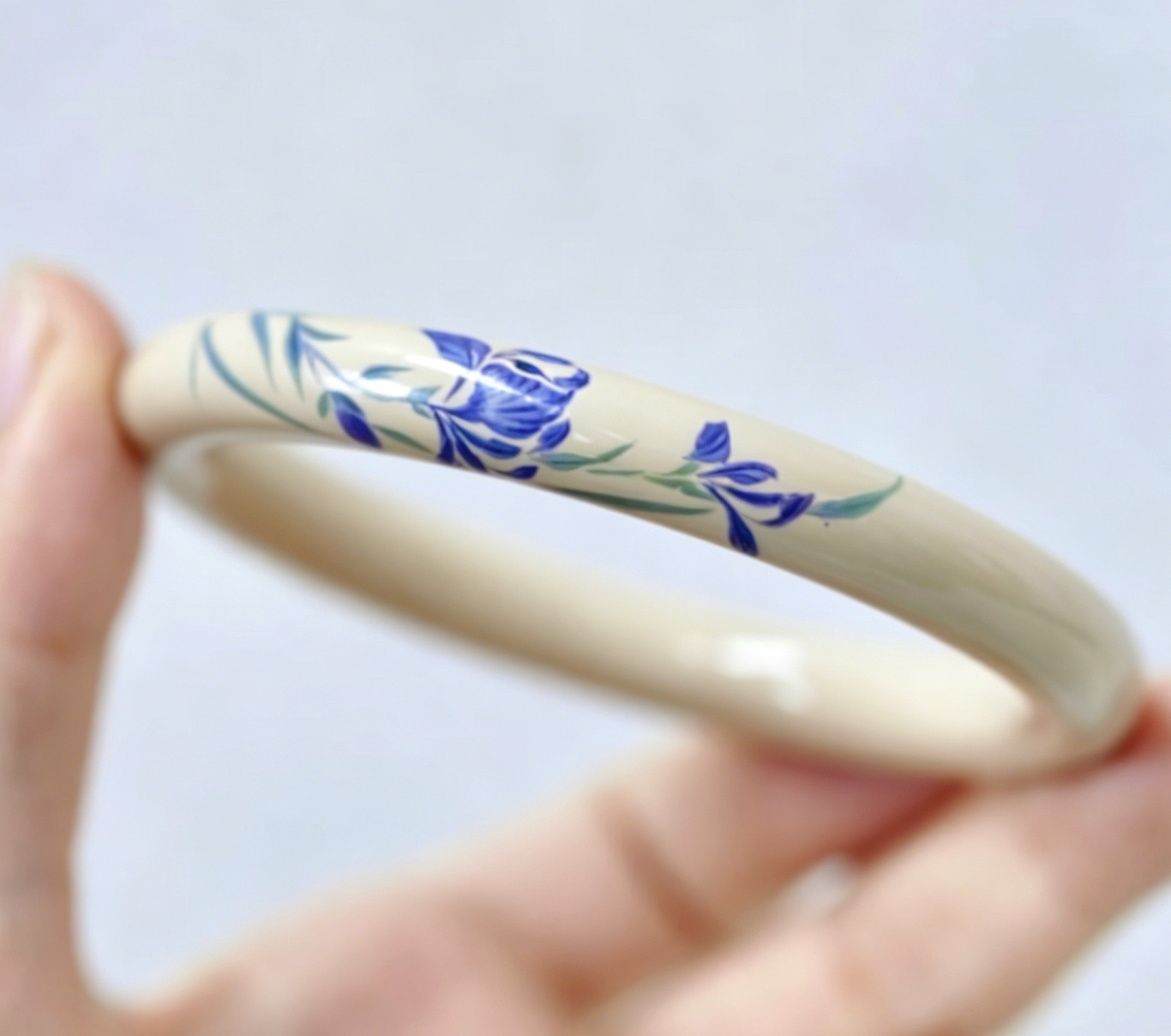 Iris Flower Urushi Lacquer Bangle | Blue & Ivory Hand-Painted Floral | Handcrafted Chinese Lacquerware Bracelet