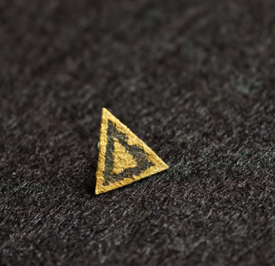 Gold Triangle Maki-e Lacquer Stud Earrings | Black & Gold Geometric Minimalist | Handcrafted Urushi Lacquerware Earrings