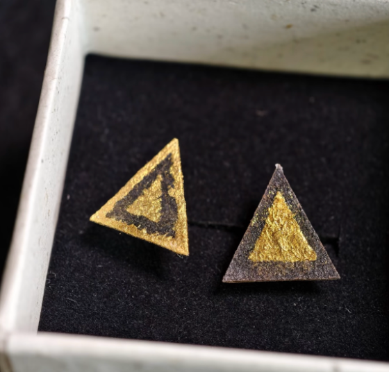 Gold Triangle Maki-e Lacquer Stud Earrings | Black & Gold Geometric Minimalist | Handcrafted Urushi Lacquerware Earrings