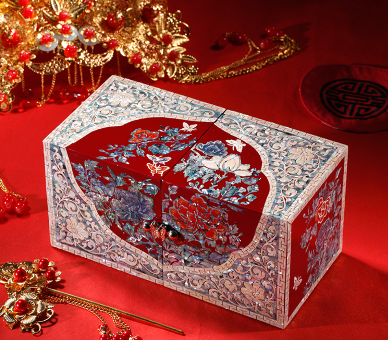 Mother of pearl jewelry box