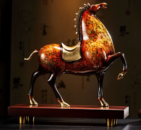Urushi horse